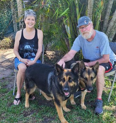 1454 1455
DIXIE AND KIWI WITH NEW MOM ROSIE AND DAD DAN DOGS 1454 And 1455
