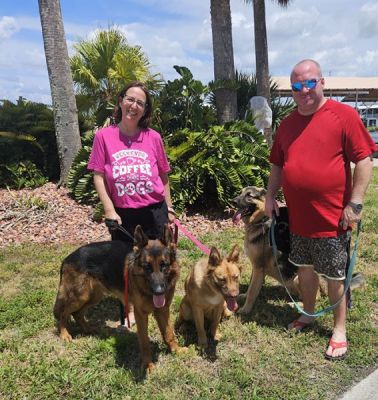 1783
CLIFFORD WITH NEW MOM SHANNON AND DAD TOM DOG 1783
