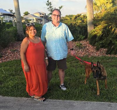 1811
MAX THE MAL WITH NEW MOM NINA AND DAD DAVID DOG 1811
