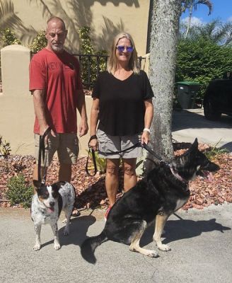 1823
TATIANA WITH NEW MOM CRIS AND DAD MIKE AND NEW SISTER LILLY DOG 1823

