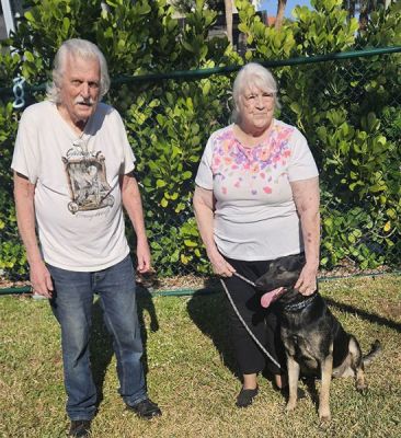 1846
LUNA WITH NEW MOM LORETTA AND DAD CHARLIE DOG 1846
