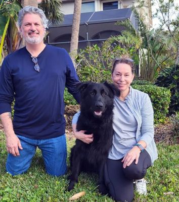 HARVEY WITH NEW MOM JILL AND DAD JAMES DOG 1441
Keywords: 1441