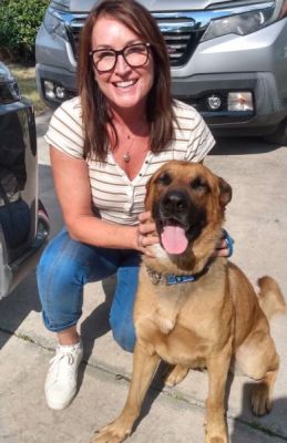 1779
KIRBY WITH NEW MOM MICHELLE DOG 1779
