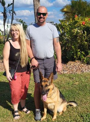 MAJOR WITH NEW MOM ELIZABETH AND DAD AARON DOG 1427
Keywords: 1427