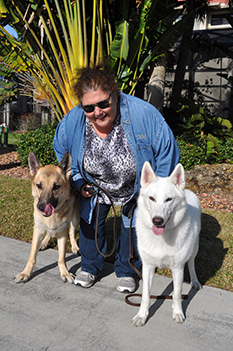 SKYLAR WITH MOM CELIA AND BROTHER SCHULTZE DOG 530 ALL TIME
