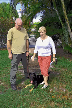 SARA WITH MOM KAY AND DAD BOB DOG 569
