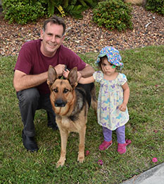 GINGER WITH NEW DAD GEORGE AND SIS LILLY DOG 692
