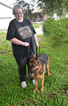 BO AND LINDA DOG 594
