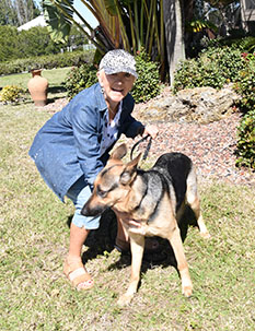 MOLLY WITH NEW MOM SIGGY DOG 672
