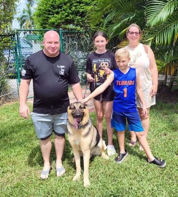 ASLAN AKA ASSI WITH NEW DAD TOM MOM SHANON WITH JACKSON AND LAUREN DOG 1348
Keywords: 1348