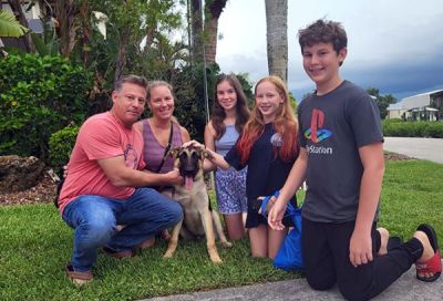 PUPPY ROONIE WITH NEW MOM JENNIFER DAD ODIE AND BRO JACOB AND SIS'S JESSE AND ISABELLA DOG 1352
Keywords: 1352