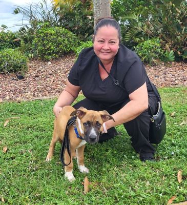 PUPPY DUJKE AND NEW MOM MARY DOG 1400
Keywords: 1400