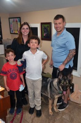 NALA1 WITH NEW DAD DOM MOM KAYCE AND BROTHERS DAWSON AND EATHAN DOG 1273
Keywords: 1273