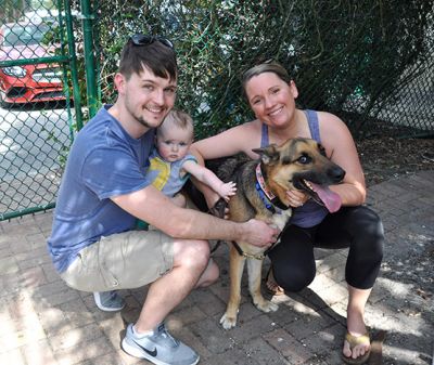 MAX WITH NEW MOM KATIE DAD PAT AND BROTHER FINN DOG 1112
Keywords: 1112