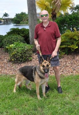 HERCULES WITH NEW DAD STEVE DOG 1129
Keywords: 1129