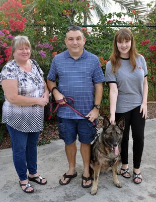 LAYNA WITH NEW MOM ANNIE, DAD STEVE AND SIS EMMA DOG 903
Keywords: 903