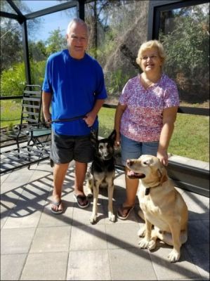 SUZY IS DOG 858
Keywords: SUZY AND NEW DAD JAMES AND MOM SANDRA DOG 858