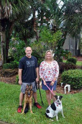 EVEE AKA SHANA WITH NEW MOM CHRISTINE AND DAD MICHAEL WITH SIS LILLY DOG 941
Keywords: 941