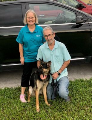 ELLA WITH HER NEW DAD DAVE AND MOM DENISE DOG 1246
Keywords: 1246