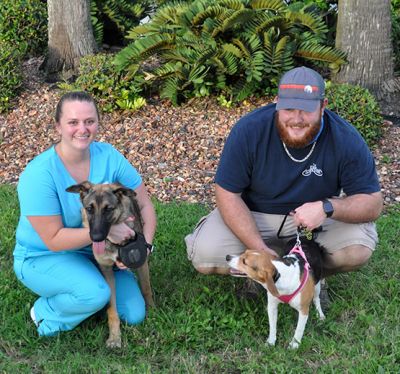 COOKIE WITH NEW MOM COURTNEY AND DAD WES WITH SIS ELLIE DOG 1149
Keywords: 1149