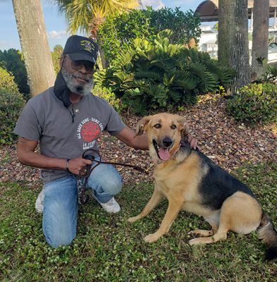 LUNA WITH NEW DAD FRANCES DOG 1199
Keywords: 1199