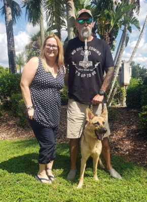 PRINCESS ALICE WITH NEW MOM PATRICIA AND DAD JOE DOG 1260
Keywords: 1260