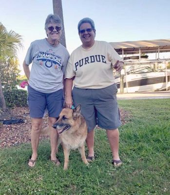 SCARLETT WITH NEW MOMS WANDA AND JANE DOG 1280
Keywords: 1278