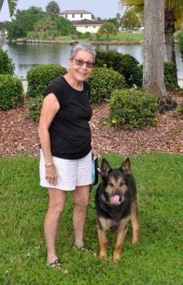 GRIZZLY WITH NEW MOM SHANNON DOG 1153
Keywords: 1153