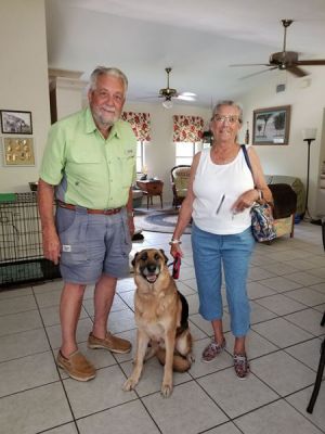 AMY WITH NEW DAD PAUL AND MOM JUDY DOG 913
Keywords: 0913