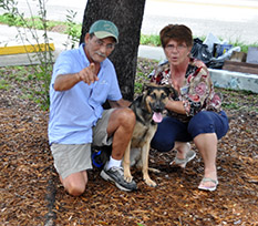 SILVIA WITH NEDW MOM CATHIE AND DAD ADRAIN DOG 585
